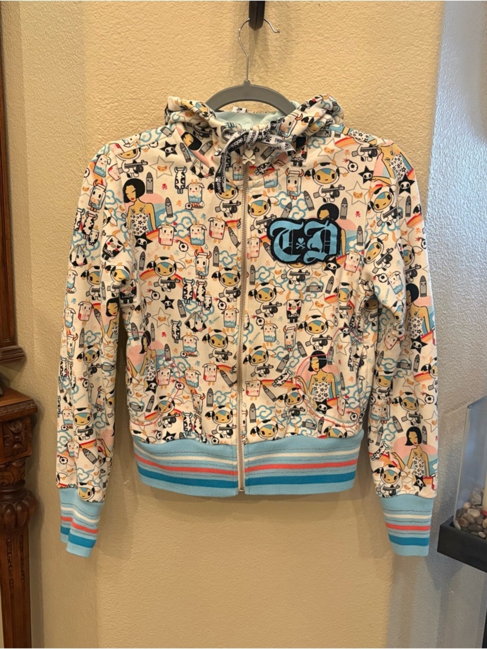TOKIDOKI Moofia Graphic Zip-Up Hoodie Y2K Jacket Size Medium-Rare!